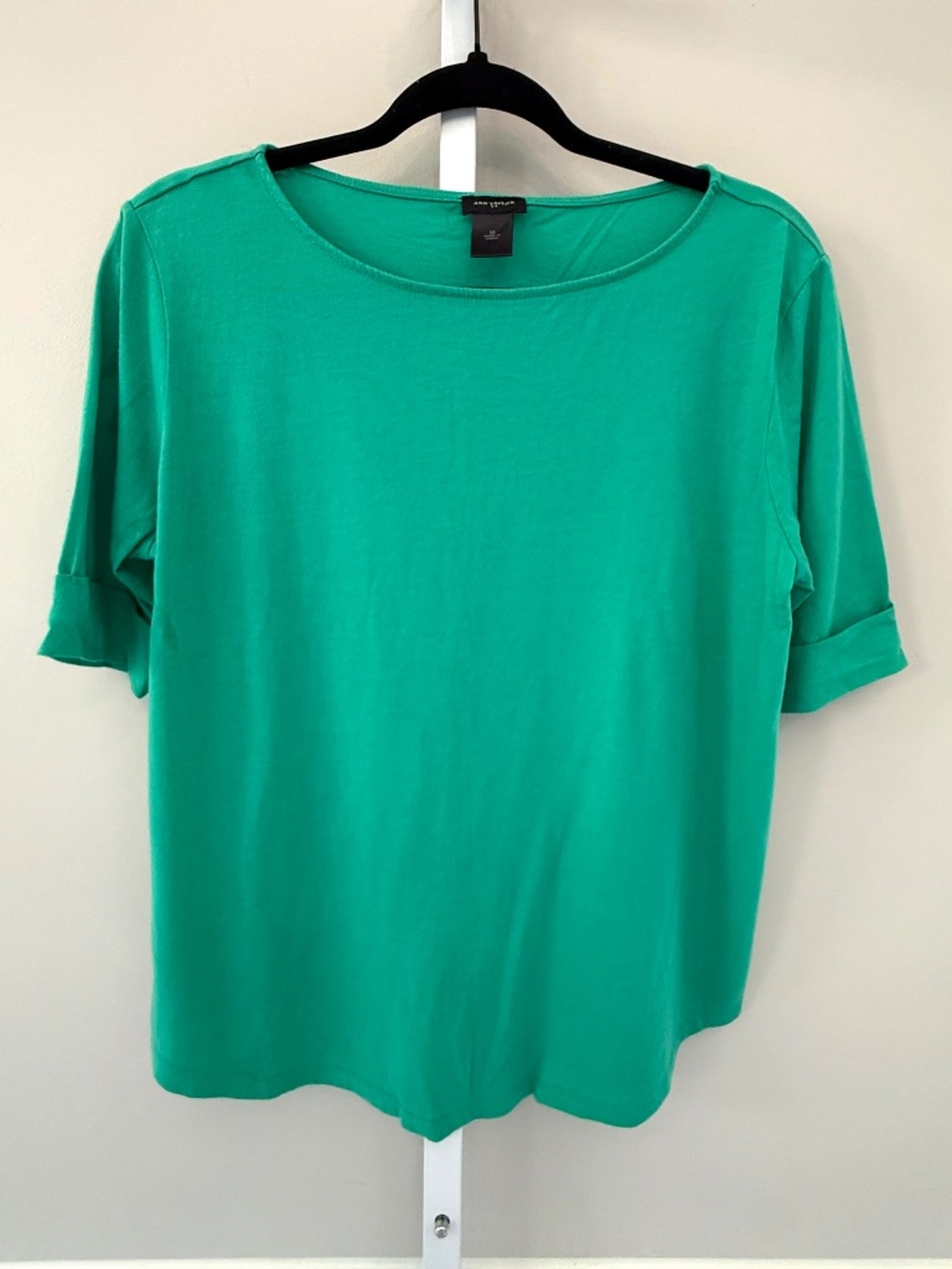 Ann Taylor Green Modal Cotton Tee Shirt Size M Short Sleeve Soft Casual Top
